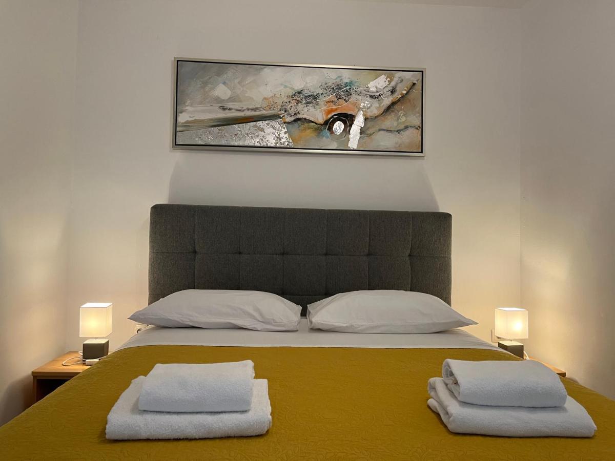Apartment Renata Zara Esterno foto